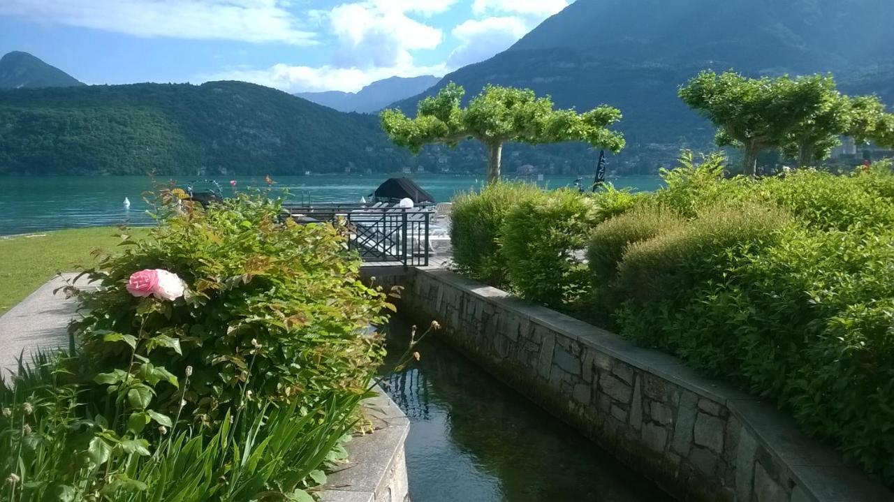 Panoramique Lac d'Annecy: Atypique Résidence avec Plage Privée Duingt Exterior photo