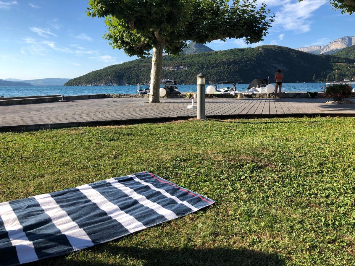 Panoramique Lac d'Annecy: Atypique Résidence avec Plage Privée Duingt Exterior photo
