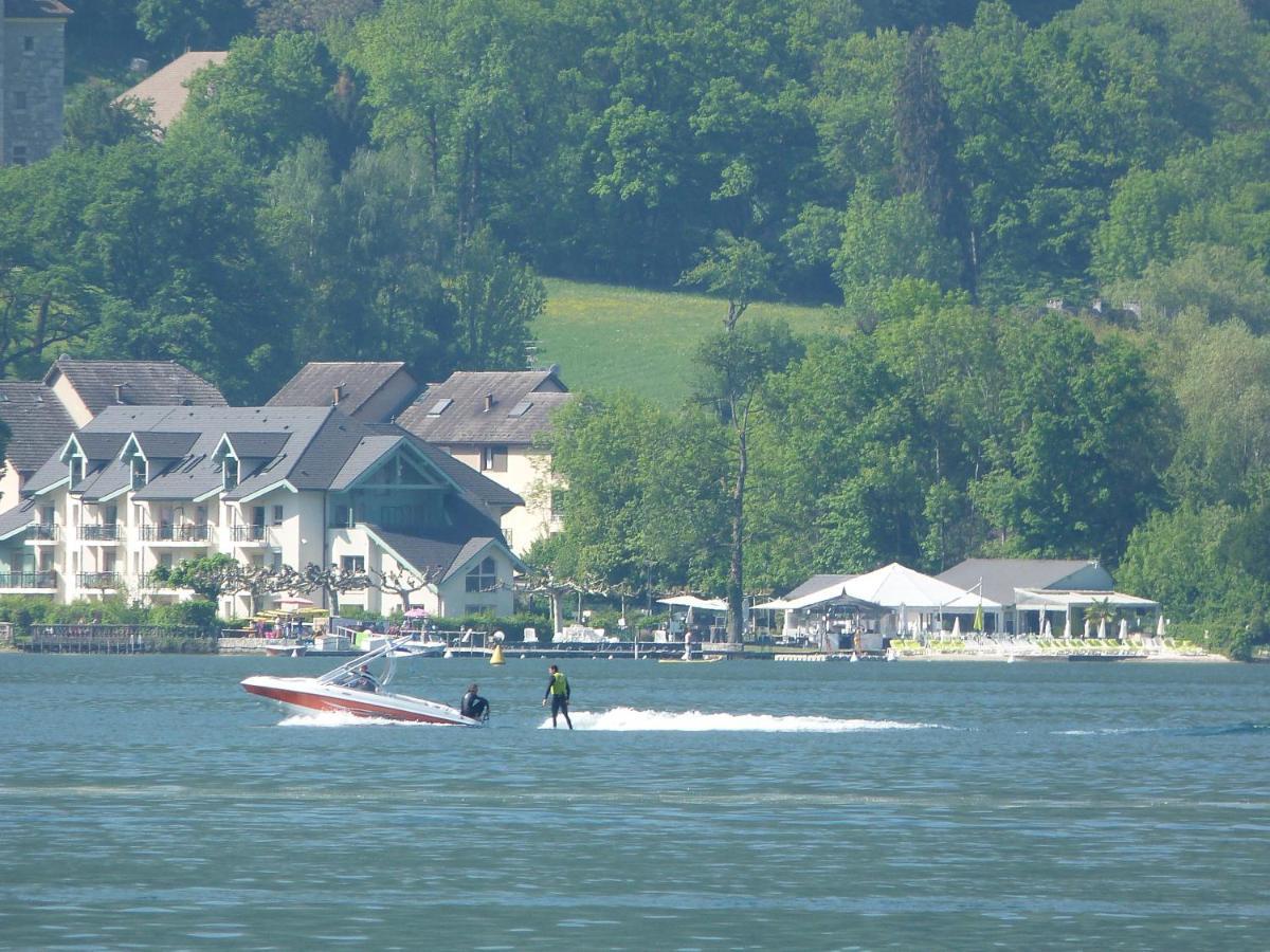 Panoramique Lac d'Annecy: Atypique Résidence avec Plage Privée Duingt Exterior photo